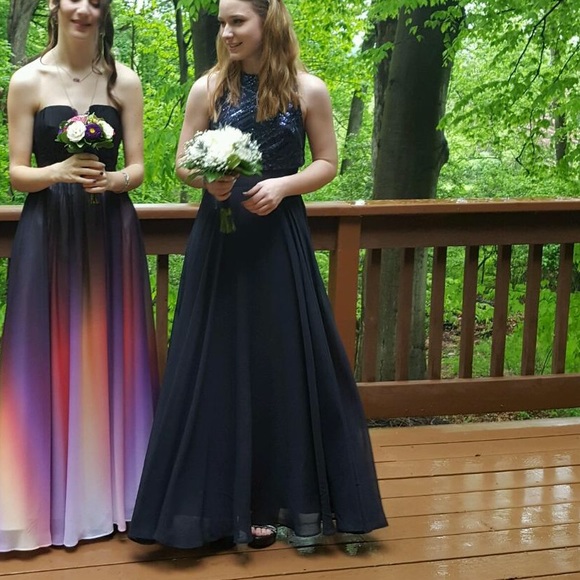 Prom dress - Picture 2 of 4